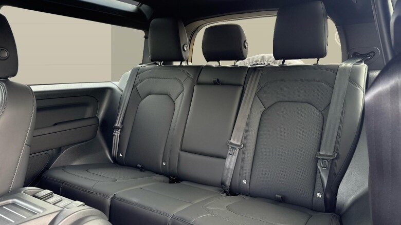 Land Rover Defender 3.0 D250 X-Dynamic SE 90 3dr Auto [6 Seat] Diesel Estate